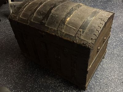 Large 36 Inch Saratoga Antique Camelback Trunk