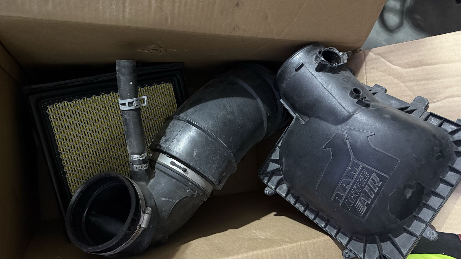 OEM Ram Active Air Cold Air Intake for 2013-2018 Ram 2500-3500 6.7L Cummins Diesel, Black