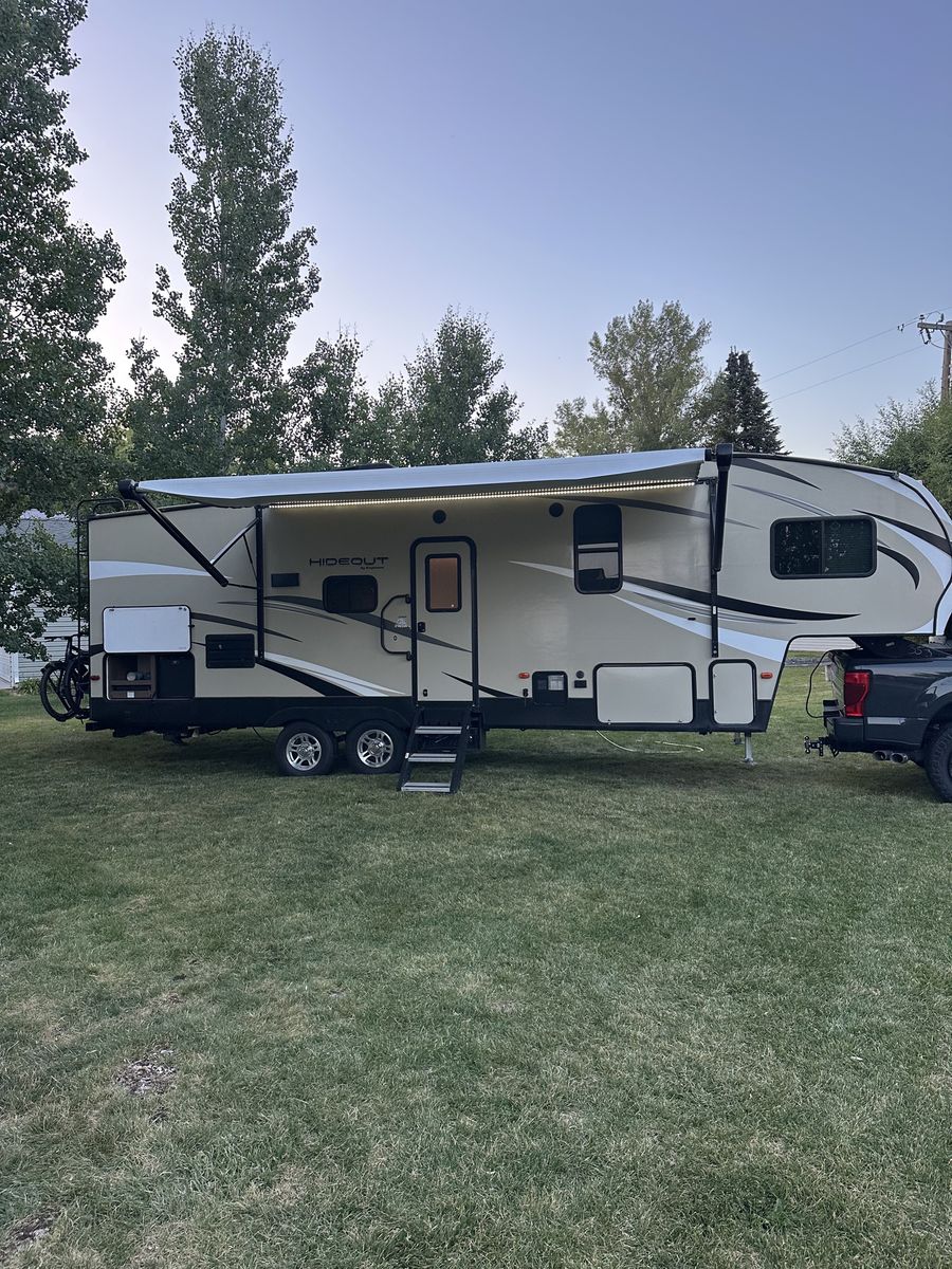 2019 Keystone Hideout 262 RES  •  Very Clean • Own Owner • Bought new in 2020