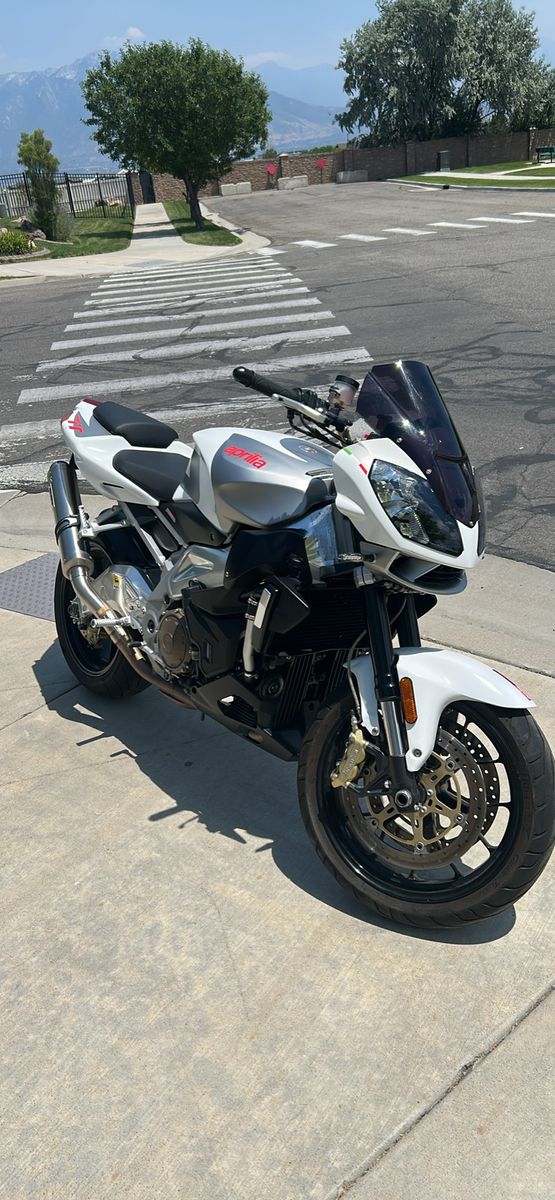 2009 APRILIA TUONO 1000R