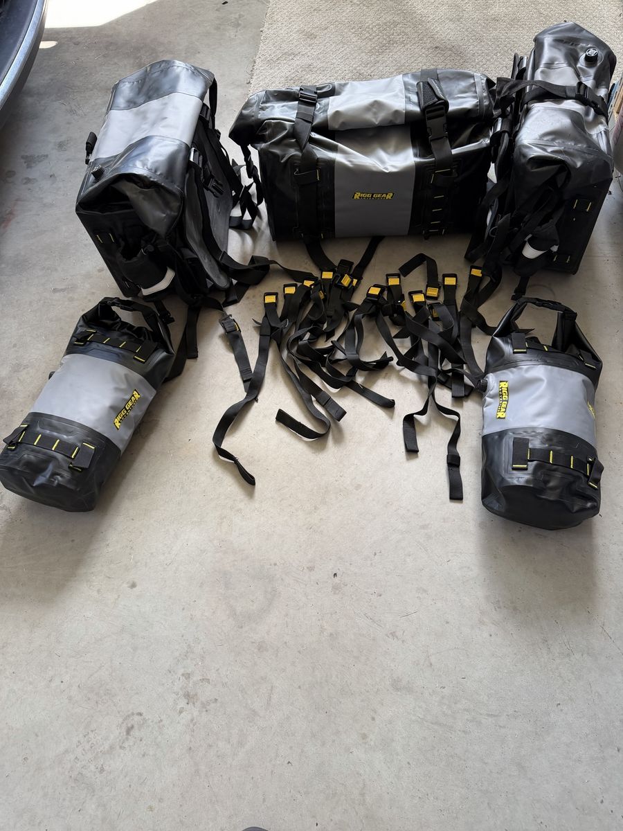 Nelson Rigg Adventure Bag Set