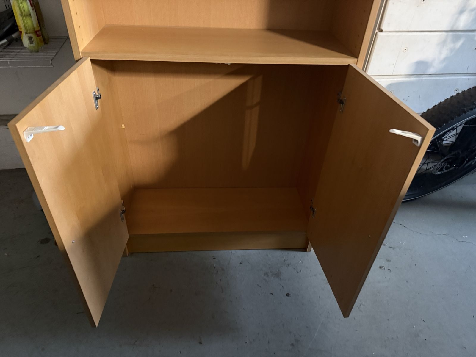 Main image 3