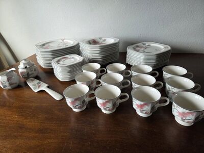 Mikasa silk flowers F3003 dinnerware set