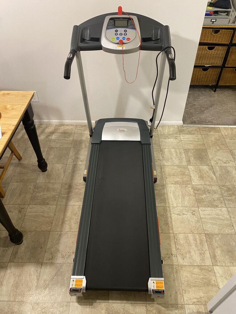 Foldable Treadmill with Incline Adjustment.