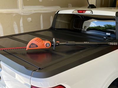 Black & Decker 20V Cordless Pole Hedge Trimmer 18 inch