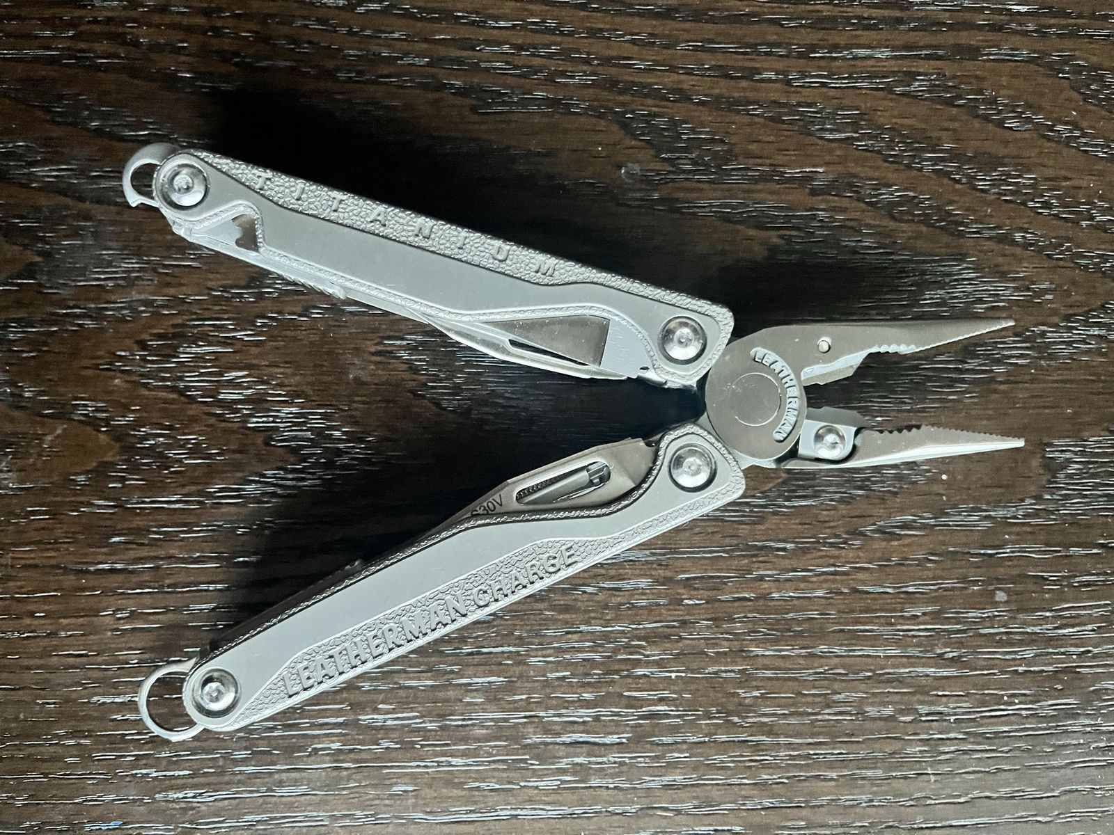 Leatherman Charge Titanium