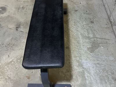 Flat Weight Bench