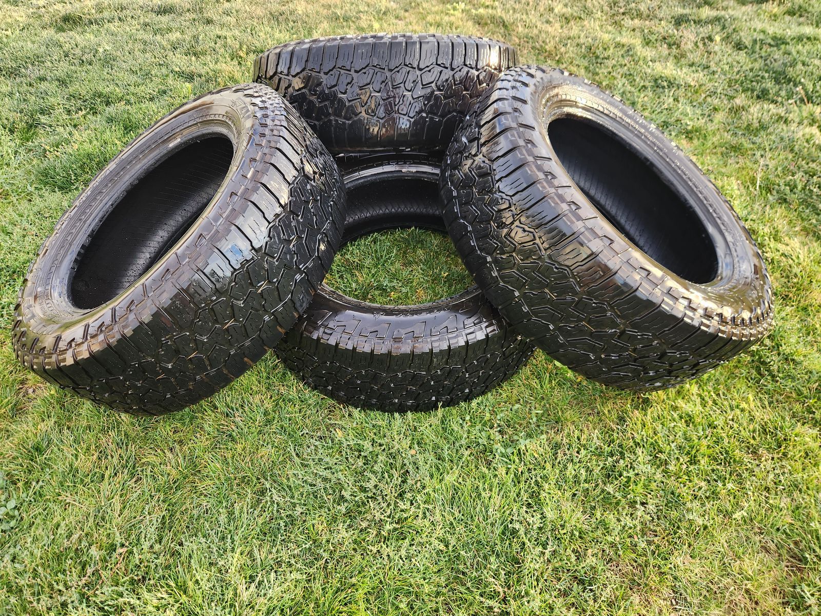 275/60R20 Falken Wildpeak AT3s