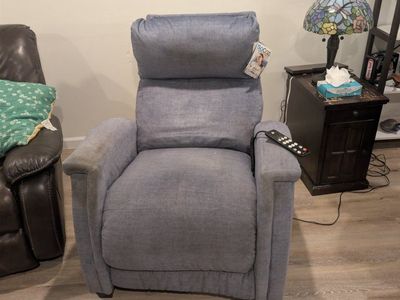 Southern Motion SoCozi Power Recliner Chair with Remote - Blue Fabric