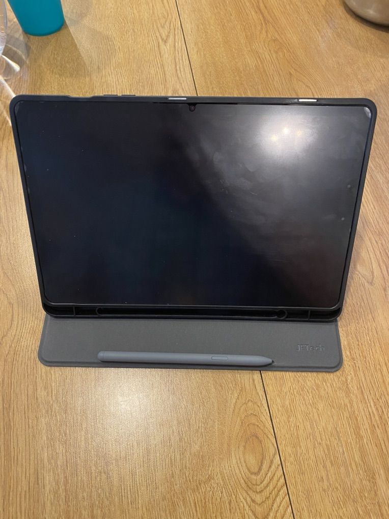 Samsung Tablet S9 FE - Like New