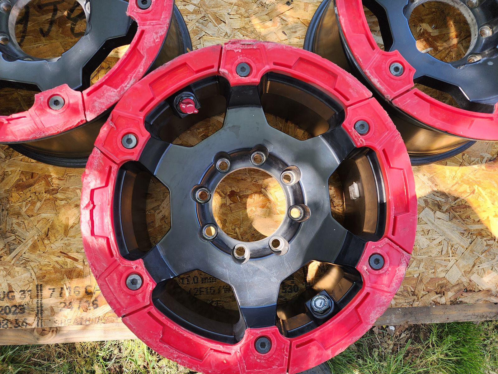 Main image 3