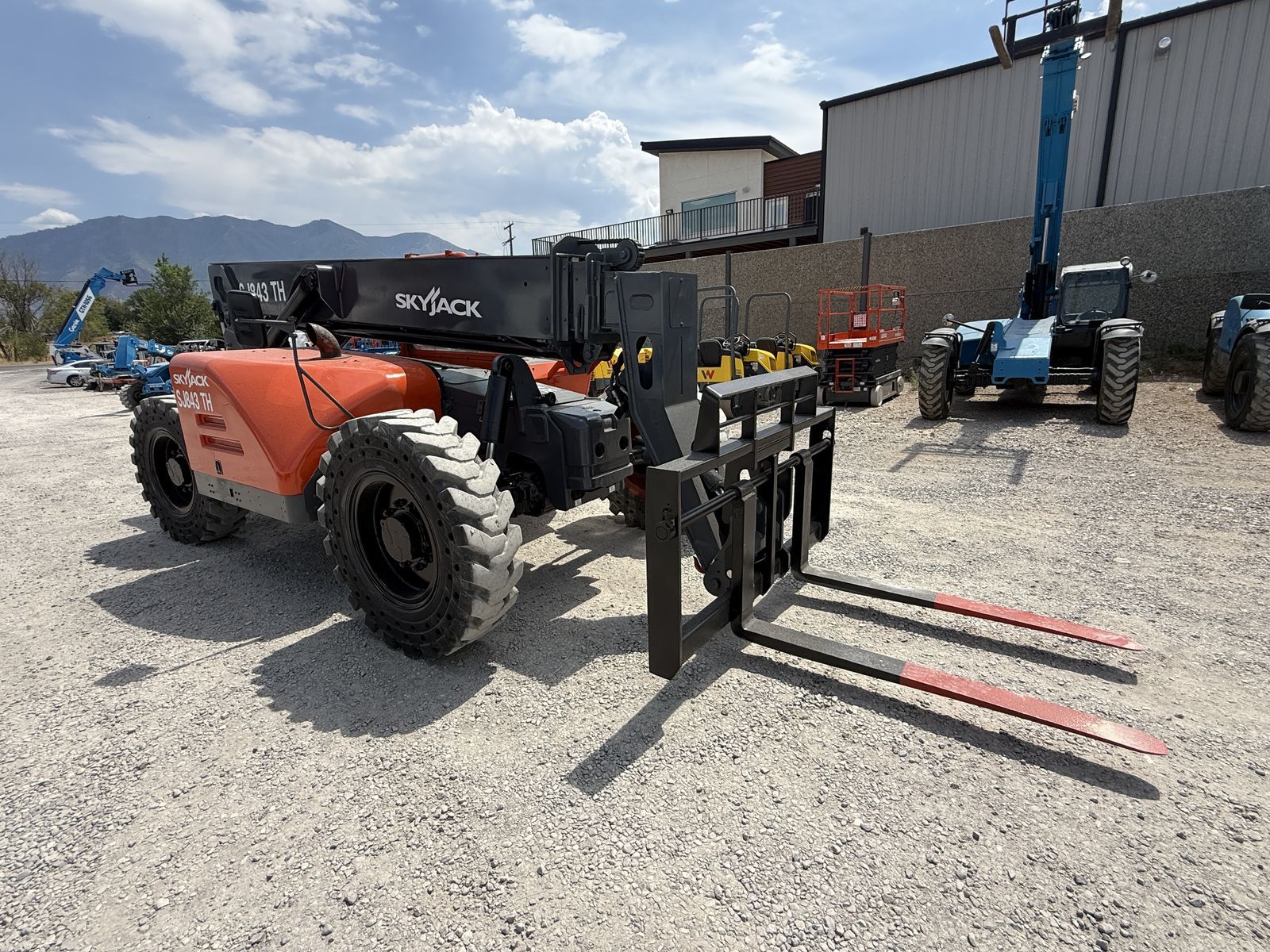 2017 Skyjack SJ 843TH Telehandler/Forklift | 2,354 Hours | 1- Year Warranty Included