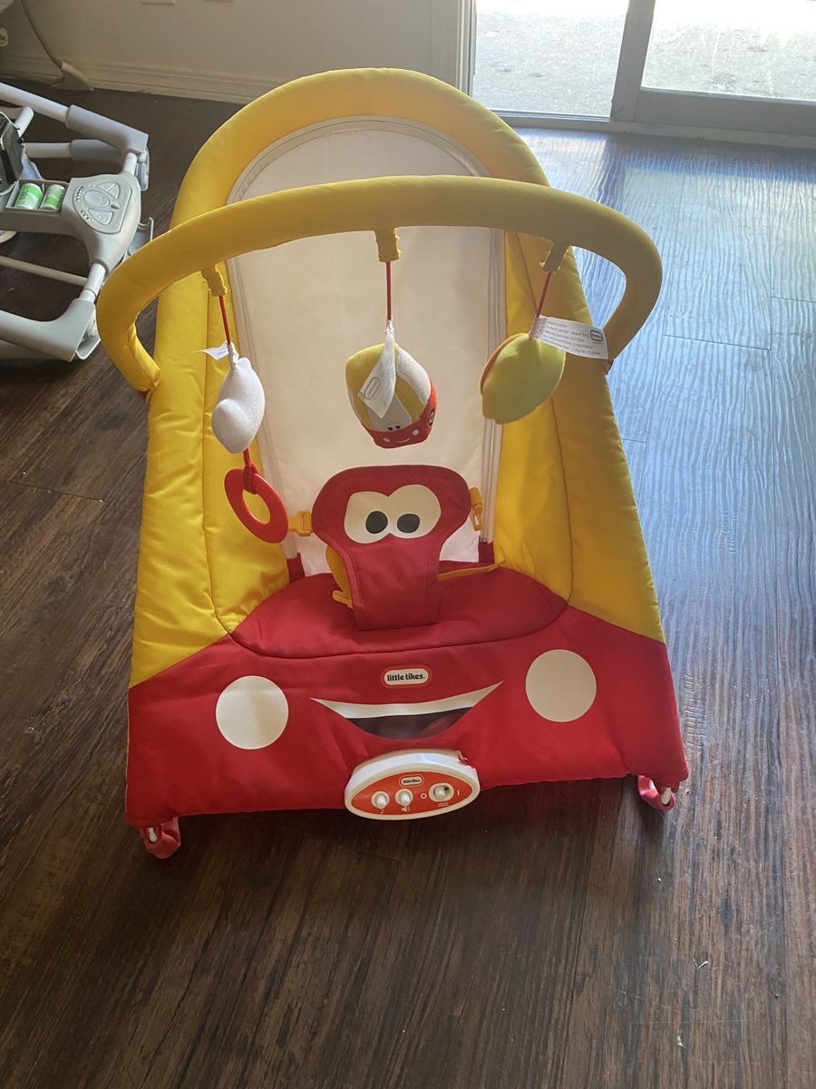 Little Tikes Cozy Coupe Activity Gym Play Mat Infant Bouncer Red/Yellow with Hanging Toys