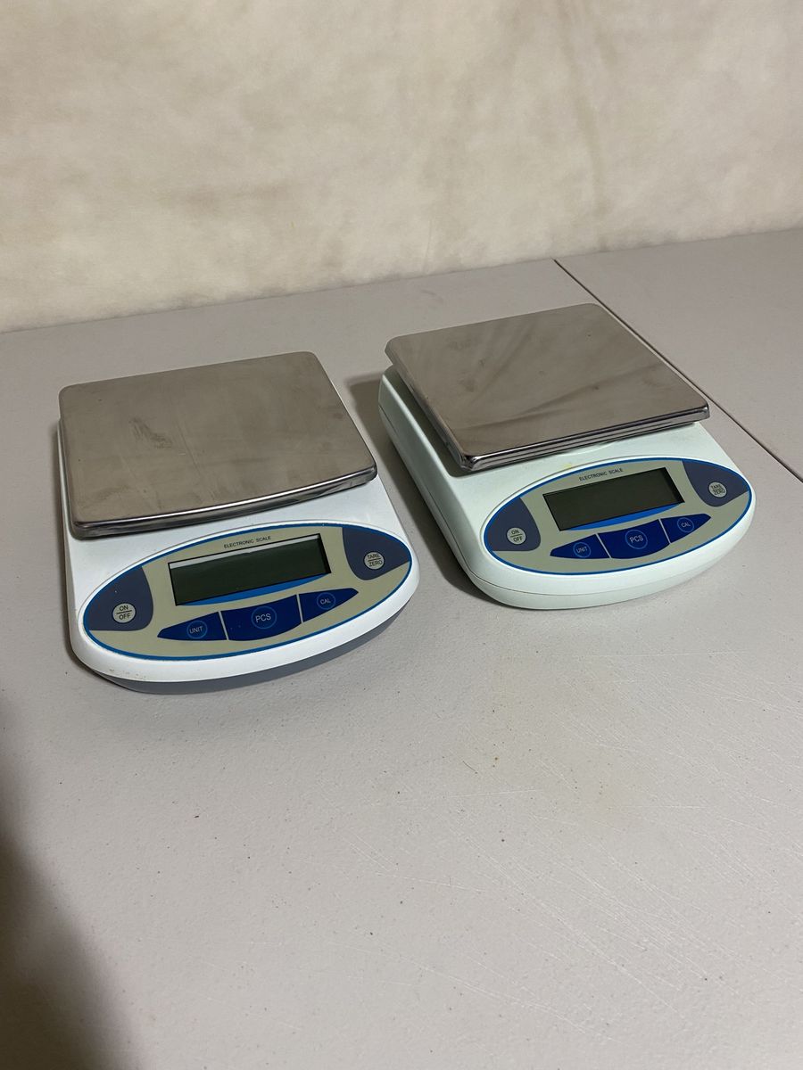 Bonvoisin Electronic Scale Digital Precision Balance Lab Weighing Scales - Set of 2