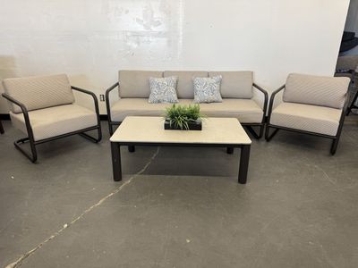 COSTCO OUTDOOR PATIO 4-PIECE CHAIR AND TABLE SET