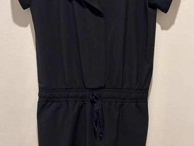 Albion Black Short Sleeve Collared Dress Small