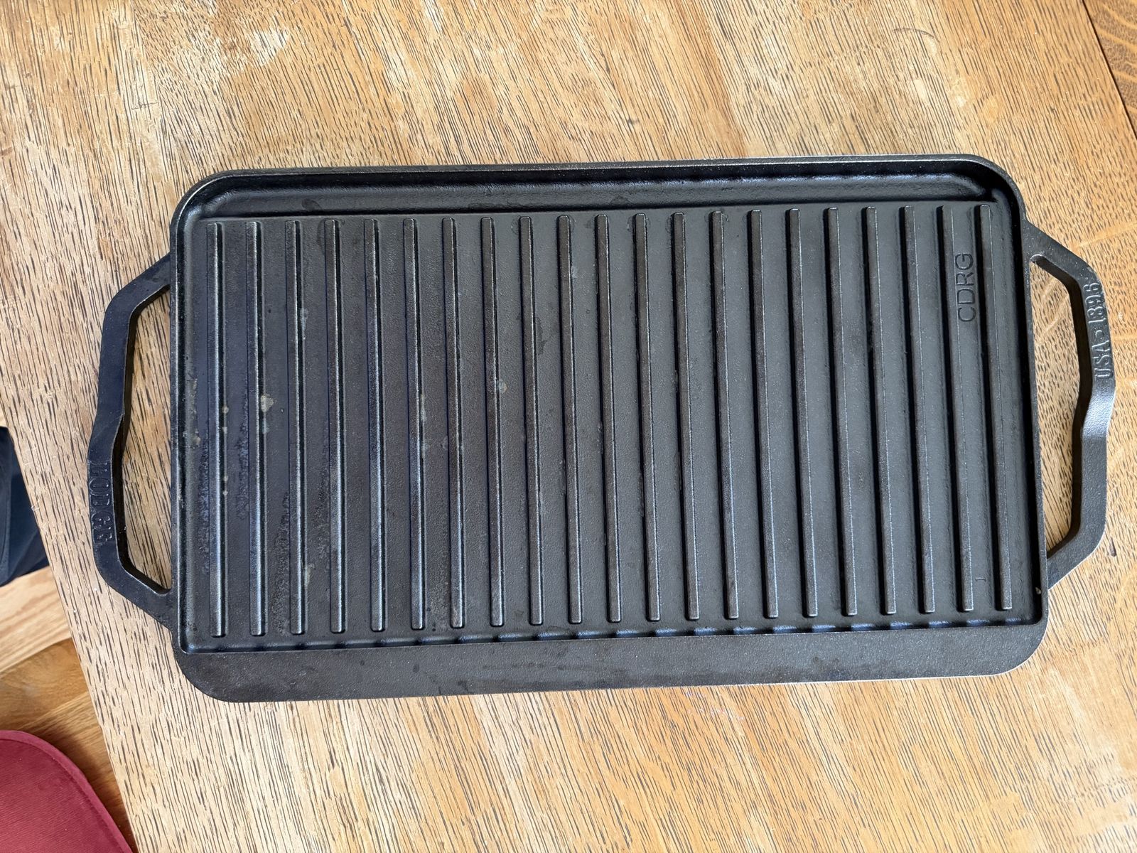 Lodge 20" x 10.75" Reversible Cast Iron Griddle/Grill Pan USA 139A - Pre-Seasoned Cooking