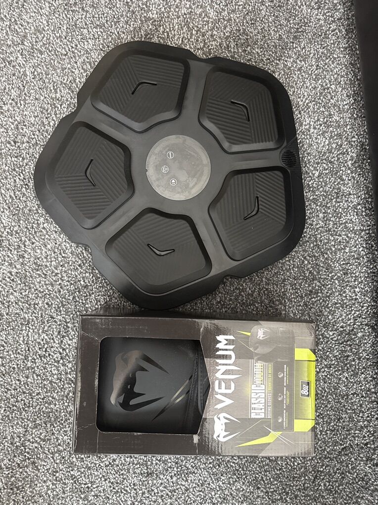 Music Beat Boxing and Boxing Glaoves