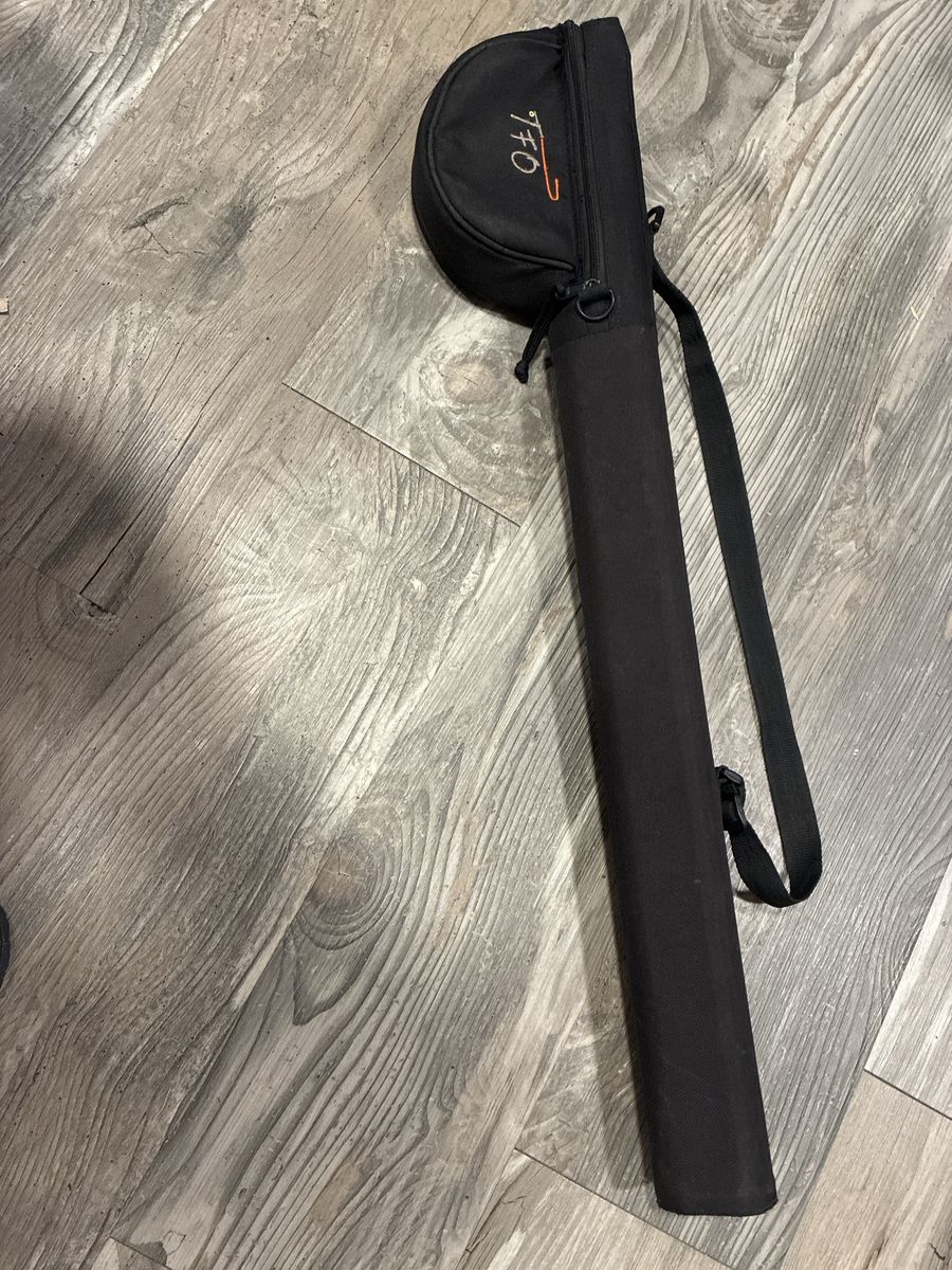 Fly rod case
