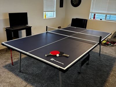 Like new PING PONG TABLE