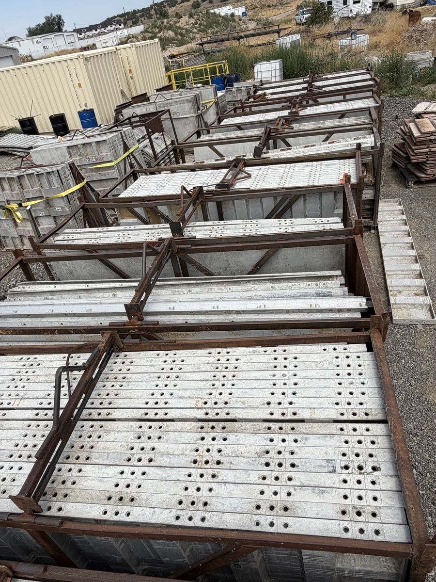 Used Aluminum Concrete Forms - Various Sizes for Construction Projects