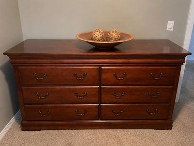 Cherry Wood Sleigh Bed & Matching Dresser Set - Queen Size, Classic Style