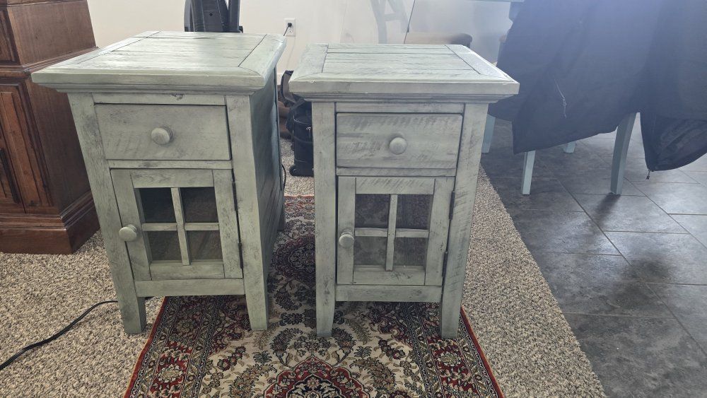 Nightstands w USB ports