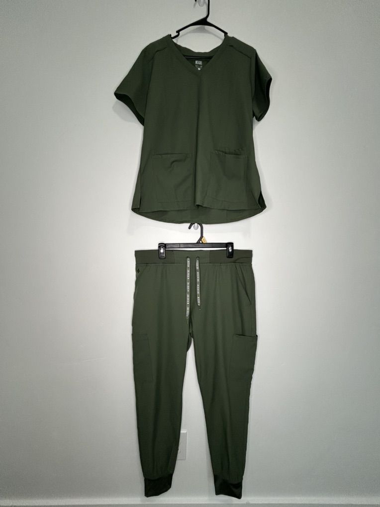 Women's Scrub Sets (Insight Medcouture) 50% Off