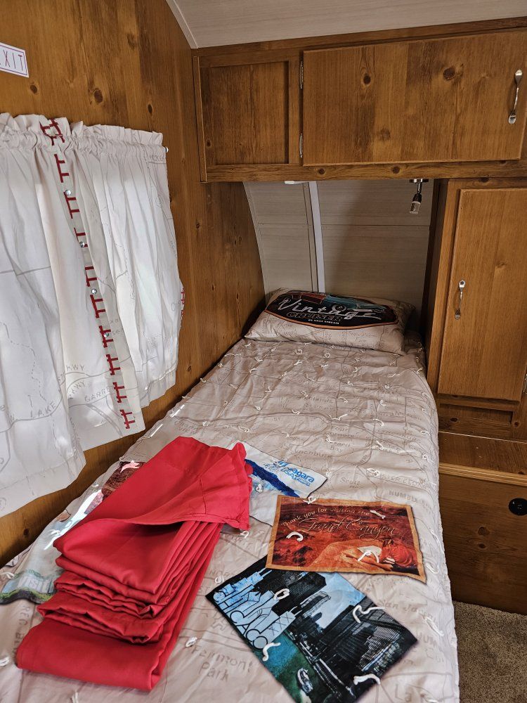 Main image 5