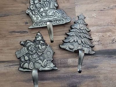 Set of 3 Christmas Stocking Hangers Holders