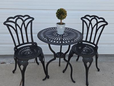 Heavy Duty 3-piece Cast Iron Outdoor Bistro Patio Set