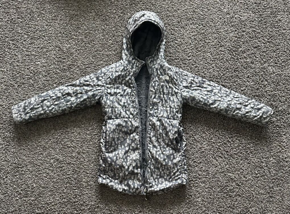 The North Face Girls Reversible Coat Size L 14-16