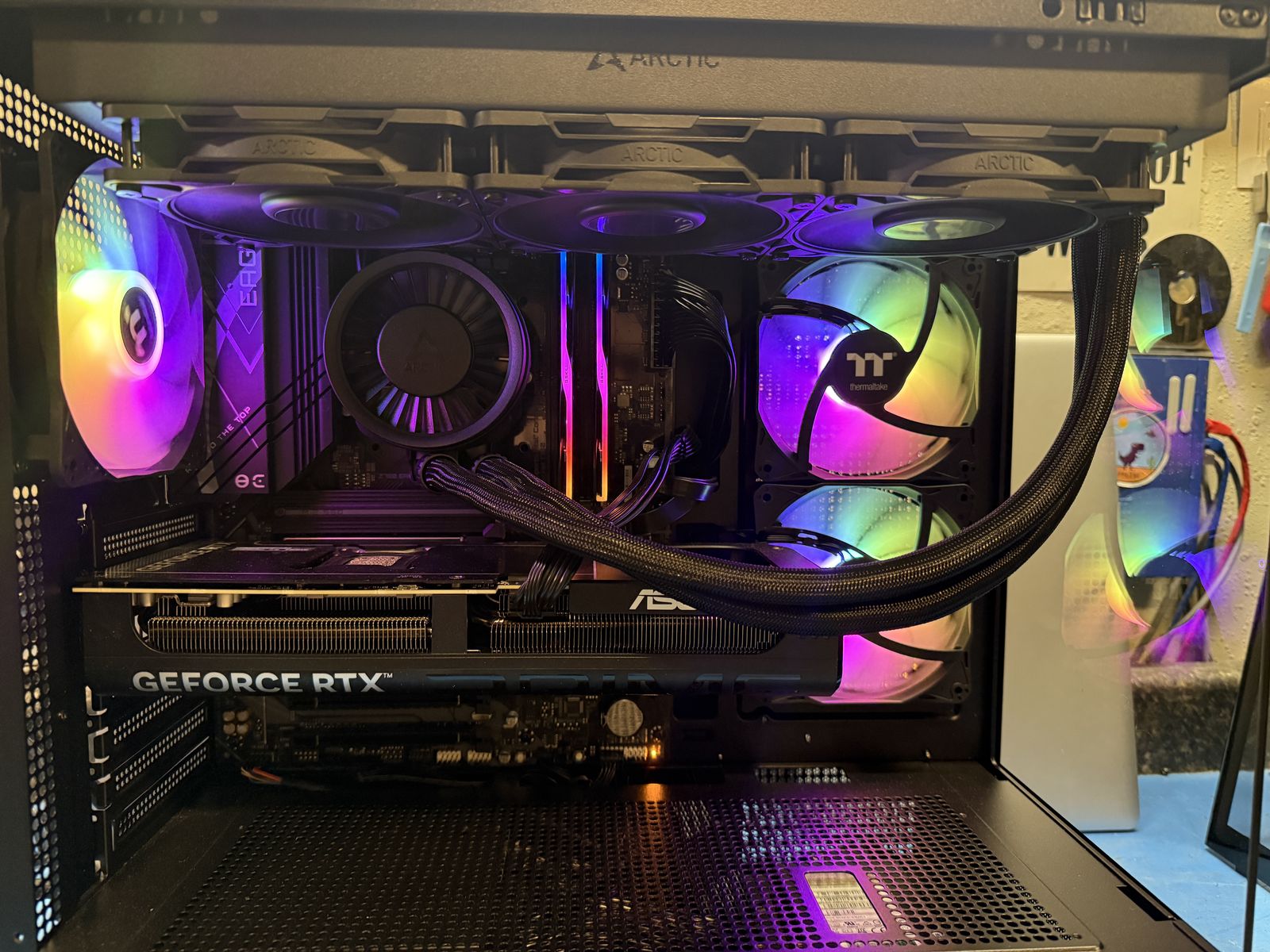 Sweet gaming computer, i5 13th gen, 64gb DDR5, 2tb SSD, 5070 12gb GPU, Win 11 with warranty