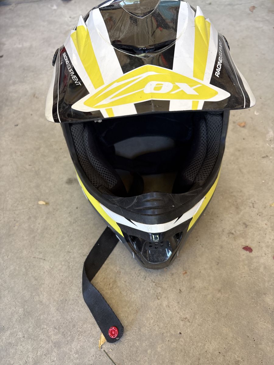 OXX Racing Equipment Dirt Bike Helmet - Black, Yellow, White Motocross MX ATV YOUTH SMALL