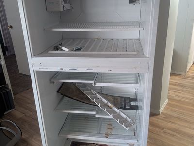 Freezer and refrigerator