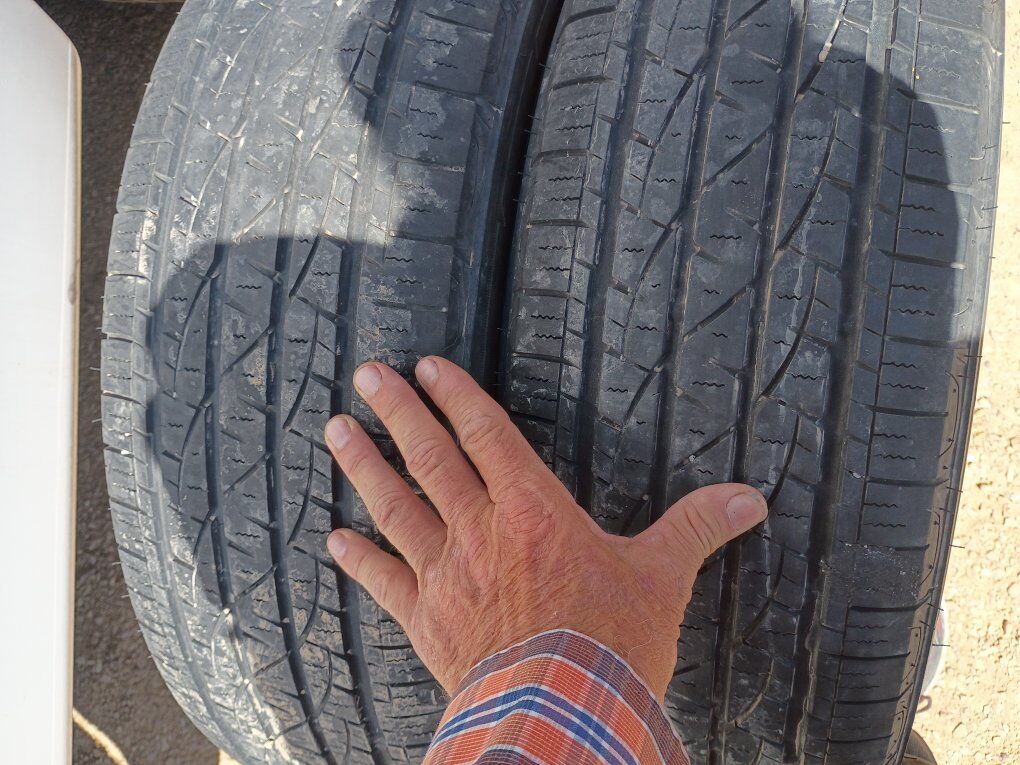 2 225/65R17 Firestone Destination LE2 All season