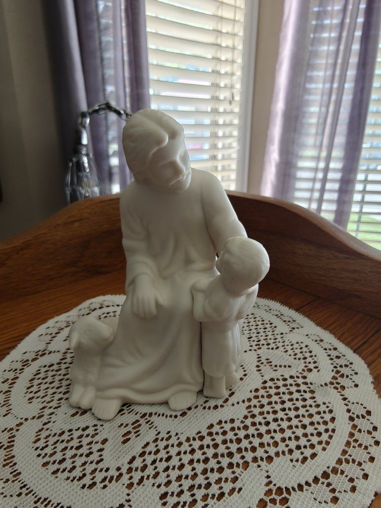 Jesus Statue Figurine