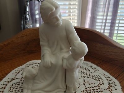 Jesus Statue Figurine