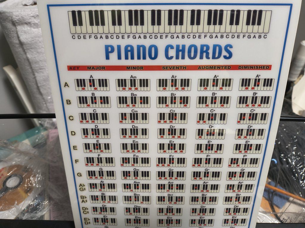 Main image 7