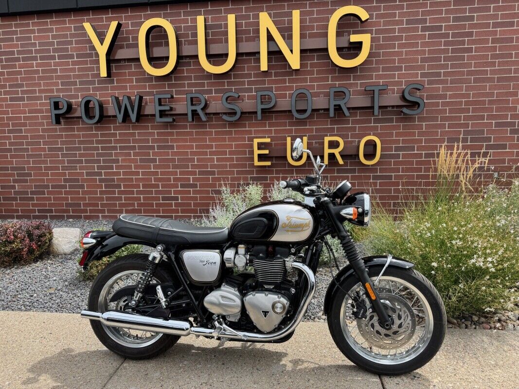 2025 Triumph Bonneville T120