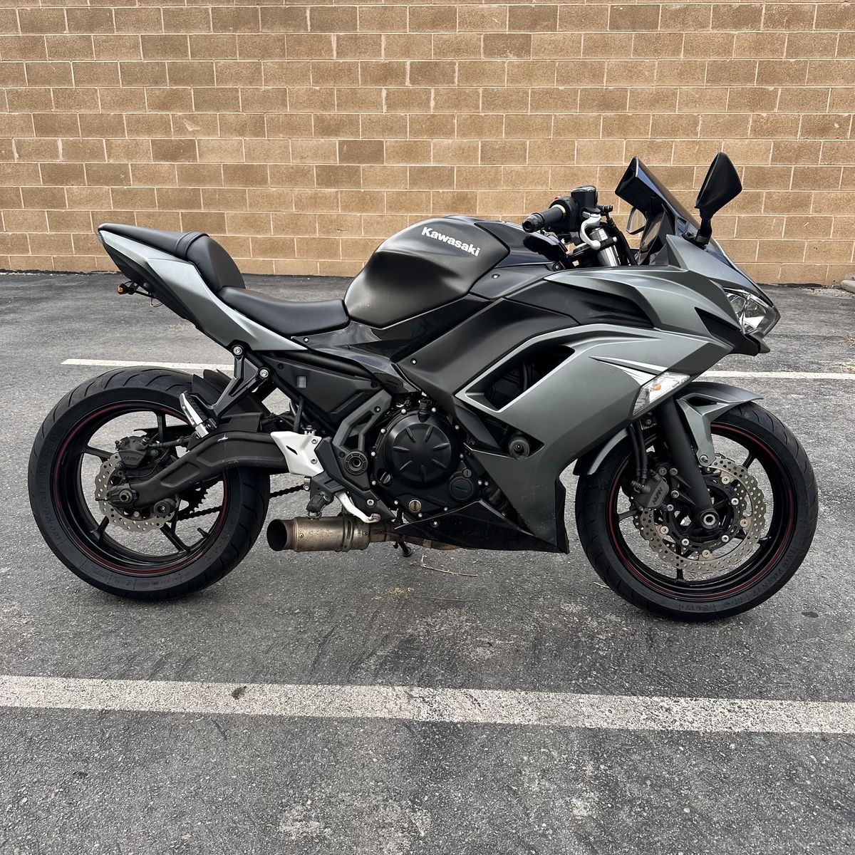 2022 Kawasaki Ninja 650 - GREAT GAS MILAGE