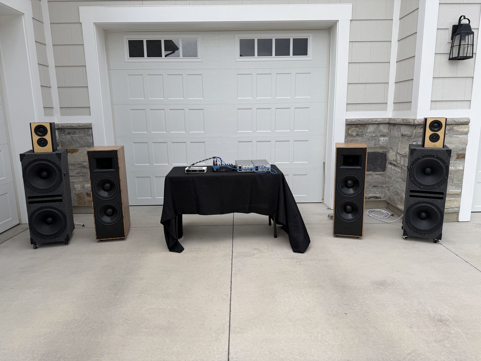 Music DJ For Your Party