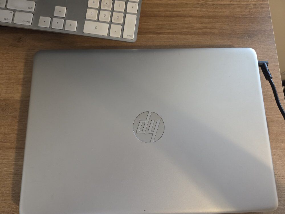 HP Notebook - 14-cf1015cl