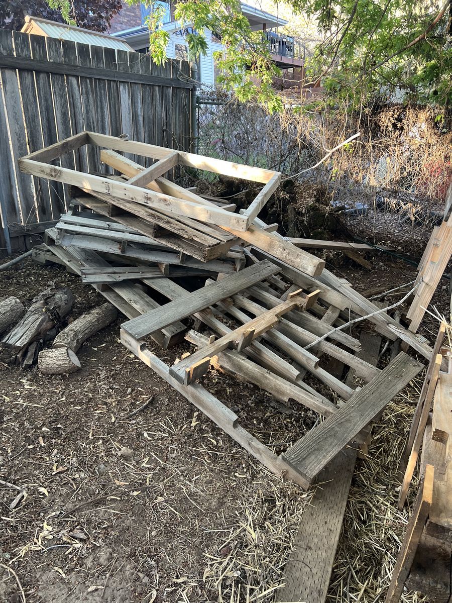 FREE Pallet Wood & Butcher Block Scraps