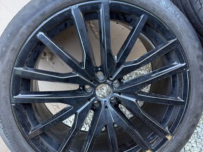 Factory BMW X5 M40i 22" Rear Wheels (Pair) & All 4 Tires (275/35R22 F, 315/30R22 R) 5x112