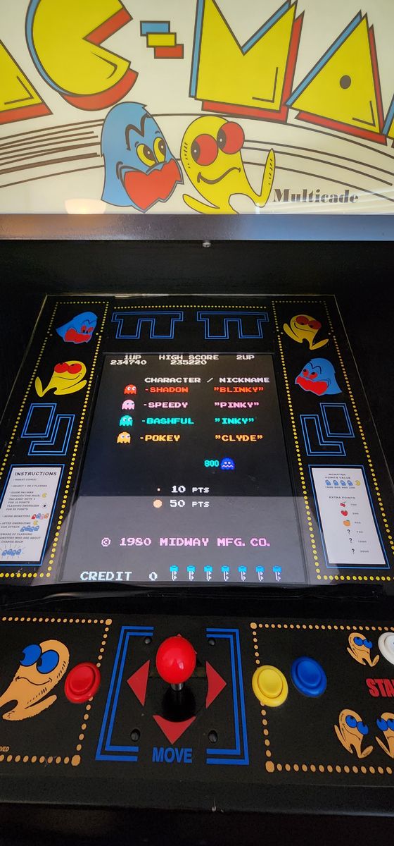 vintage 17 inch HP V75 CRT monitor