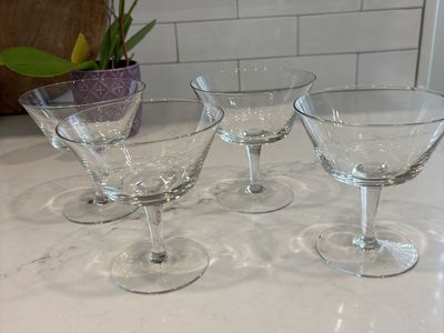 Set of 4 Clear Glass Coupe Cocktail Glasses - Vintage Style Martini/Champagne Glasses