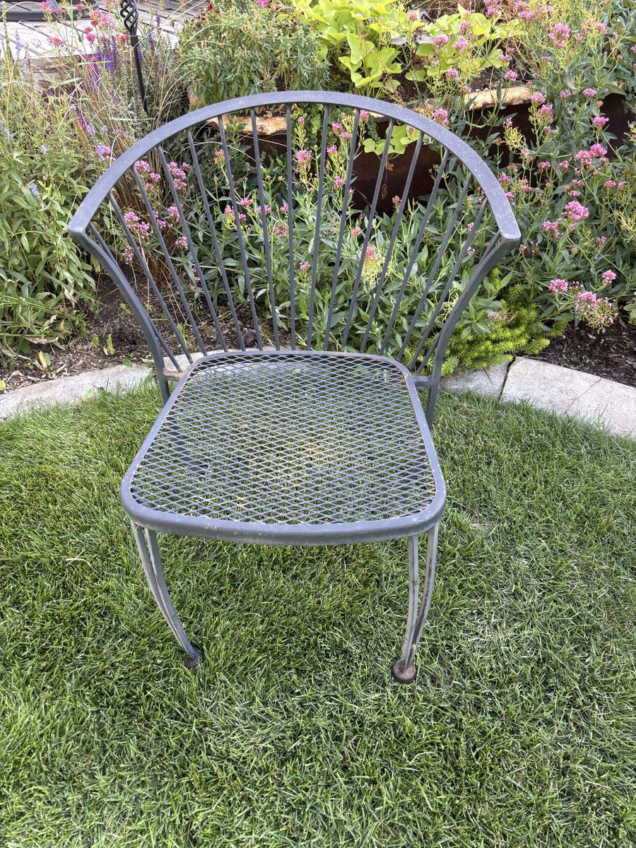 Single Vintage Woodard Pinecrest Patio Chair