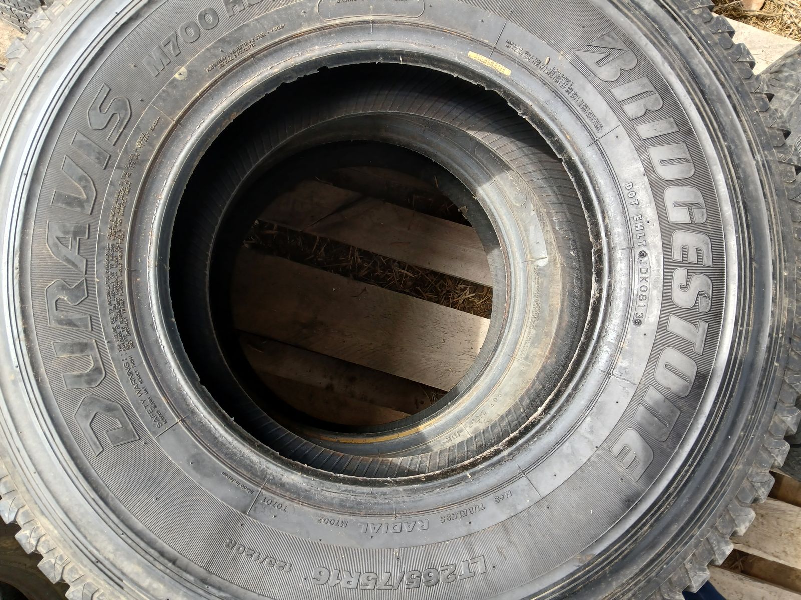 265 75 16 truck tire