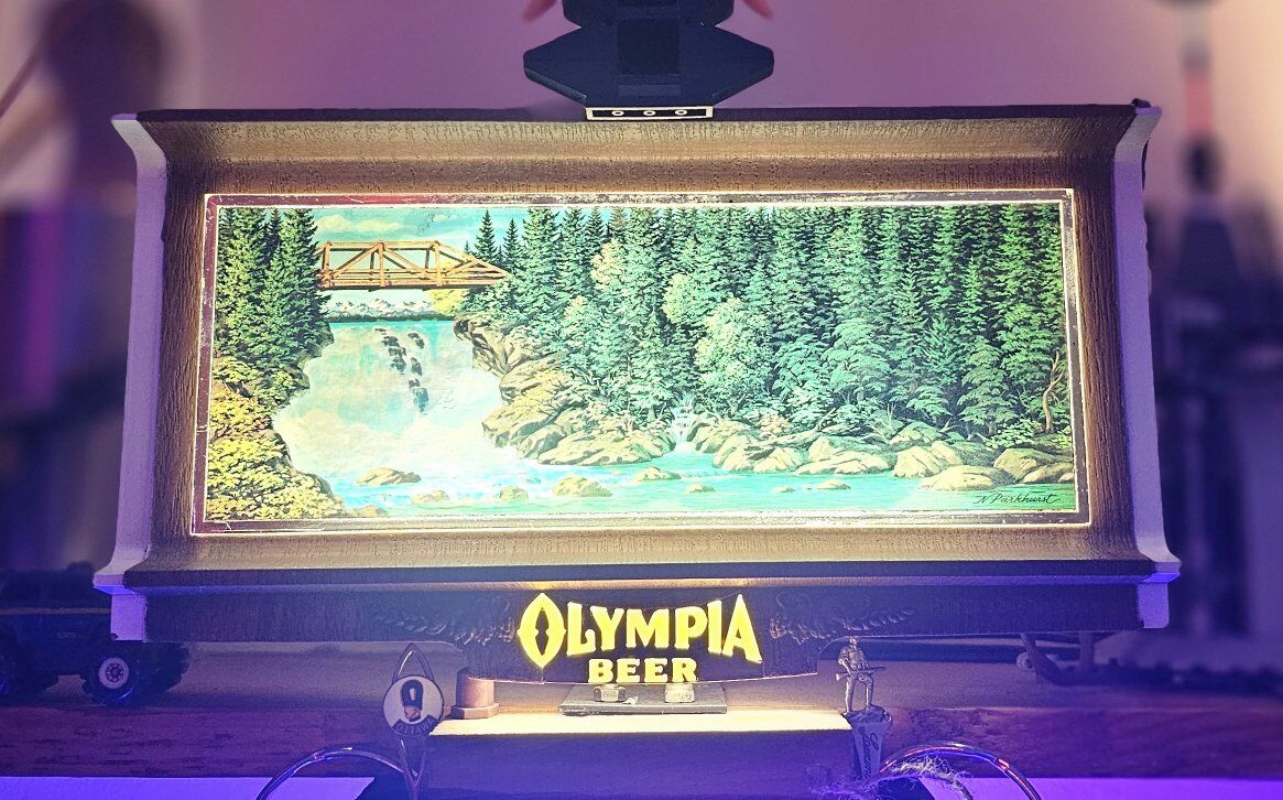 VTG Olympia Beer Lighted Motion Waterfall Sign